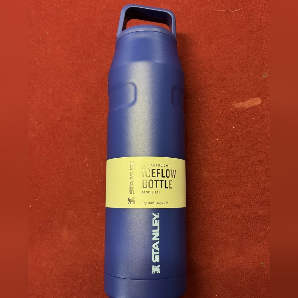 Stanley iceflow bottle 36oz dark blue